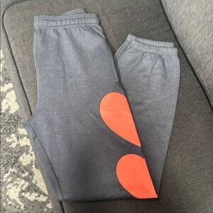 NWOT PINK Victorias Secret Gray Sweatpants w/ Neon Orange Hearts-Small